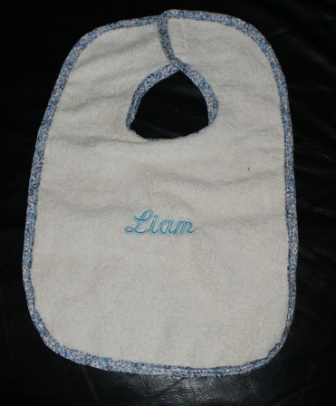 Bavoir Liam, août 2013 Bavoir Liam