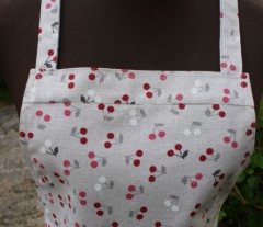 Tablier beige et ses cerises 4